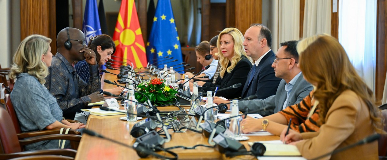 Потранспарентно Собрание преку Партнерството за отворена власт